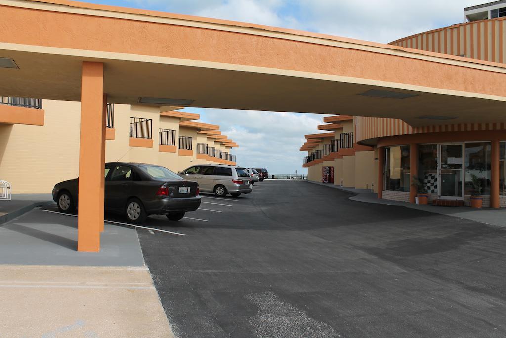 Grand Prix Motel Beach Front Дейтона-Бич Экстерьер фото