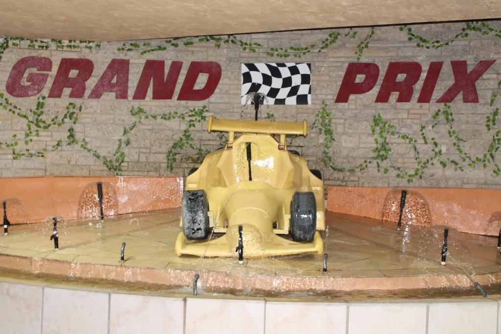 Grand Prix Motel Beach Front Дейтона-Бич Экстерьер фото