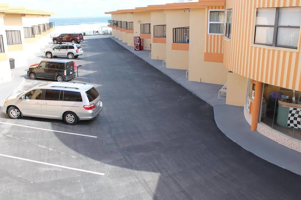 Grand Prix Motel Beach Front Дейтона-Бич Экстерьер фото